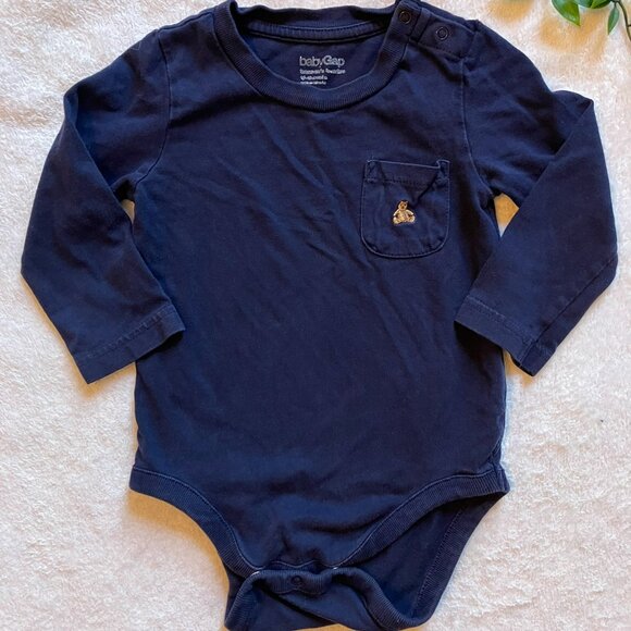 babyGAP 12-18M Navy Long Sleeve Bodysuit Cotton Bear Logo GUC Baby Unisex - Picture 1 of 15